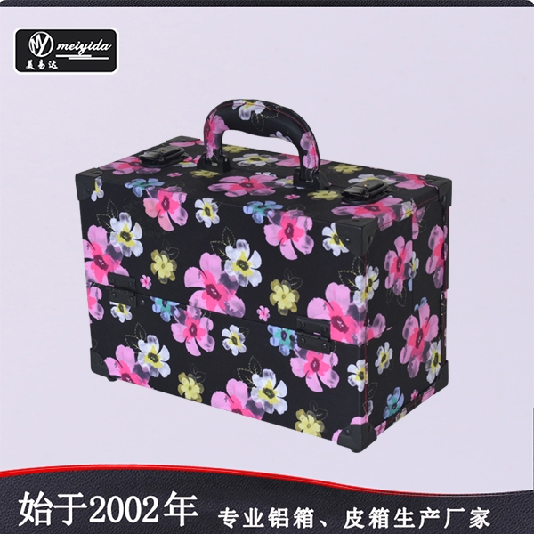 makeup carrying case B-18392
